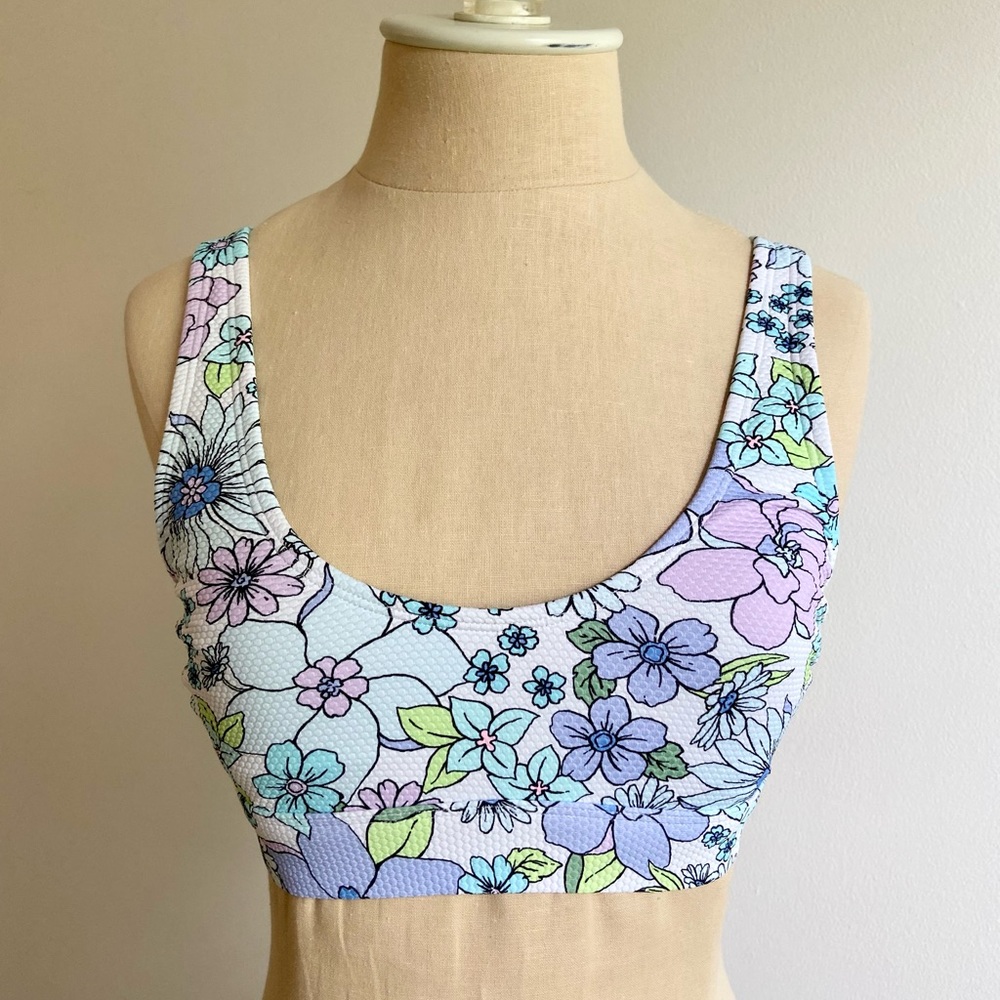 🍓$5 Pick!🍓 Xhilaration Floral Bikini Top